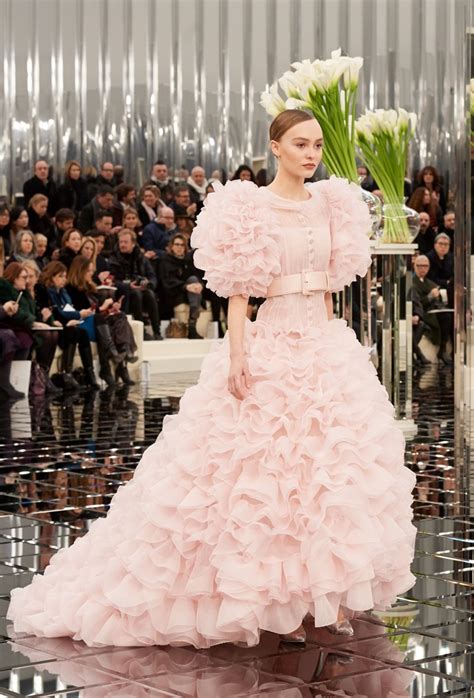 chanel pink sets fashion show|chanel haute couture collection.